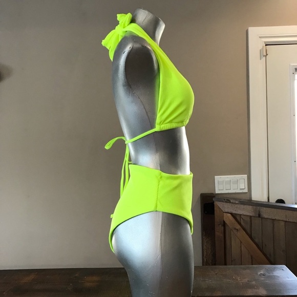 Cheeky bikini - Picture 2 of 6